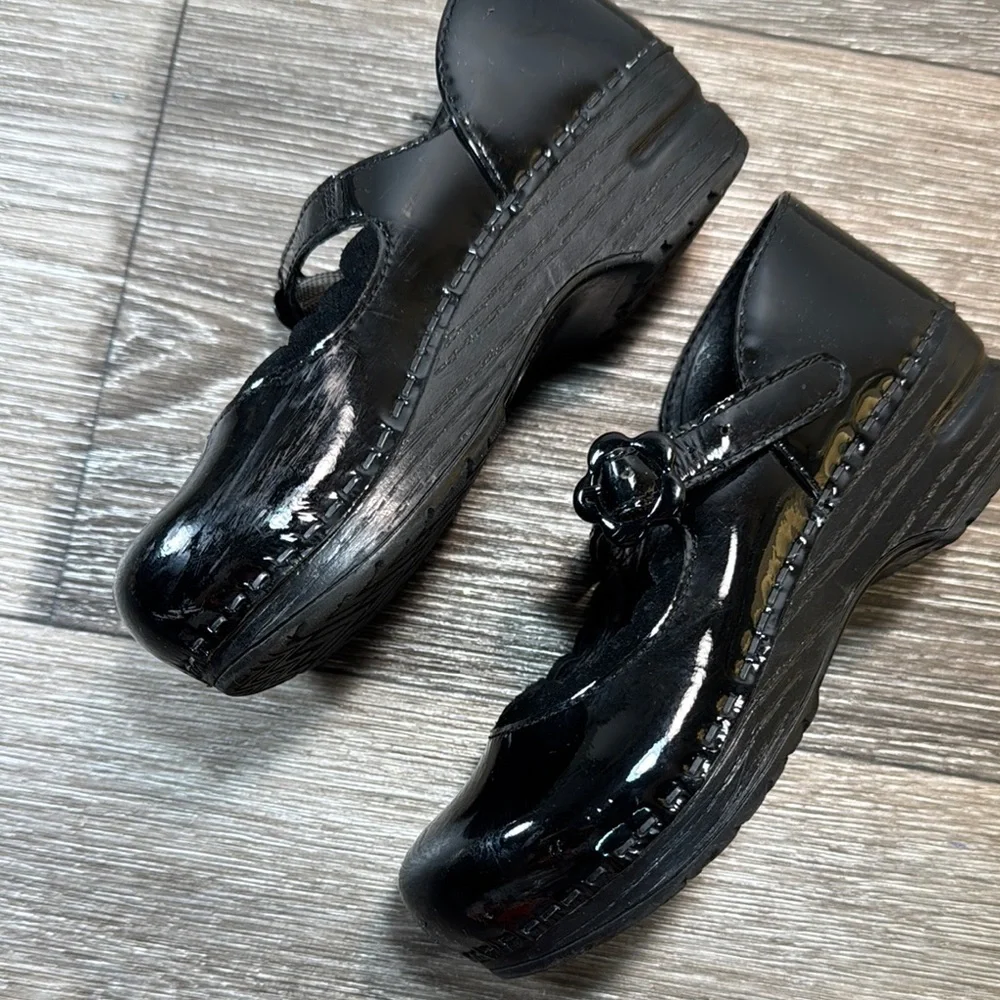 Black Kids dansko size 29